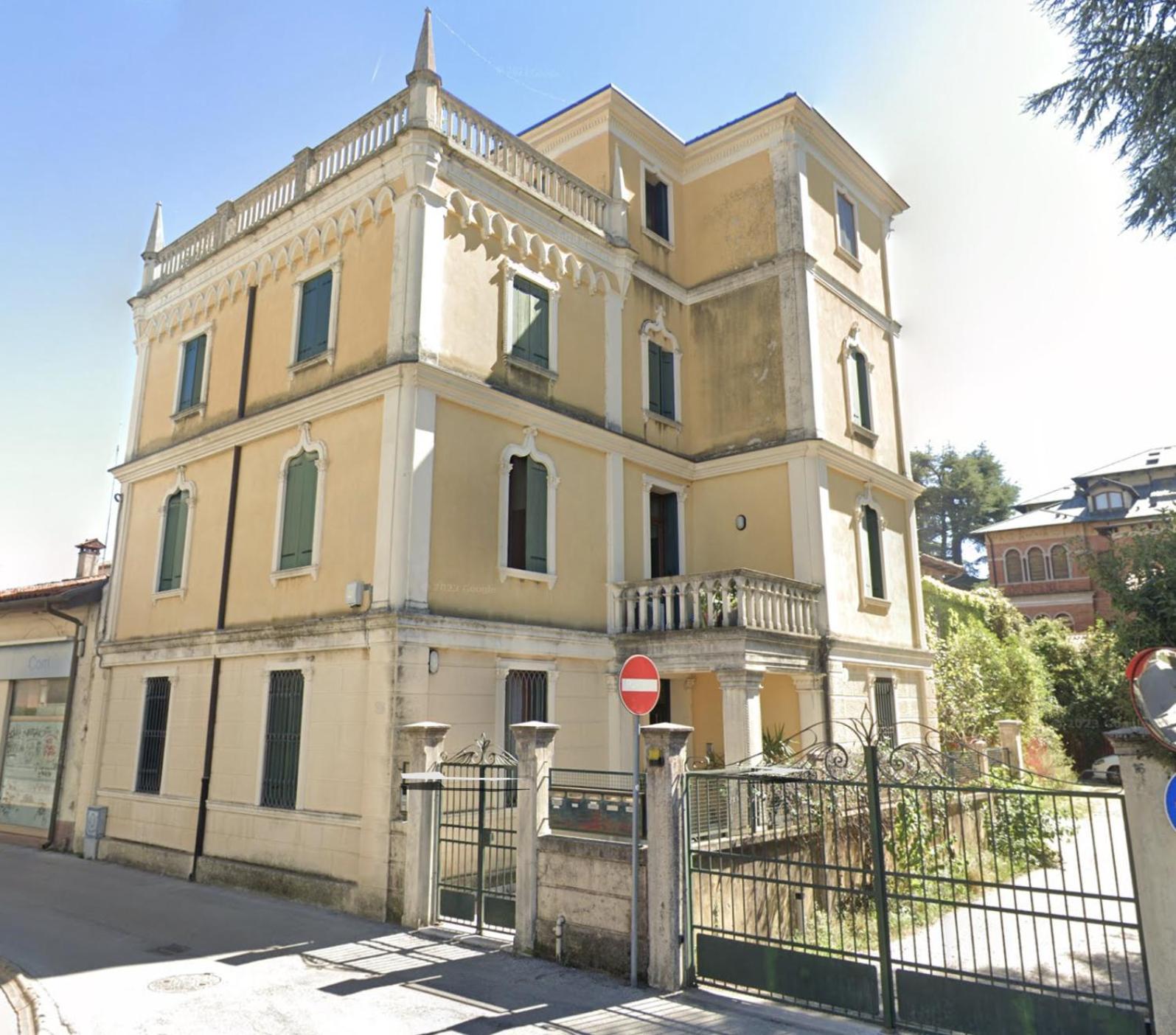 Civico 18 Bed & Breakfast Bassano del Grappa Ngoại thất bức ảnh